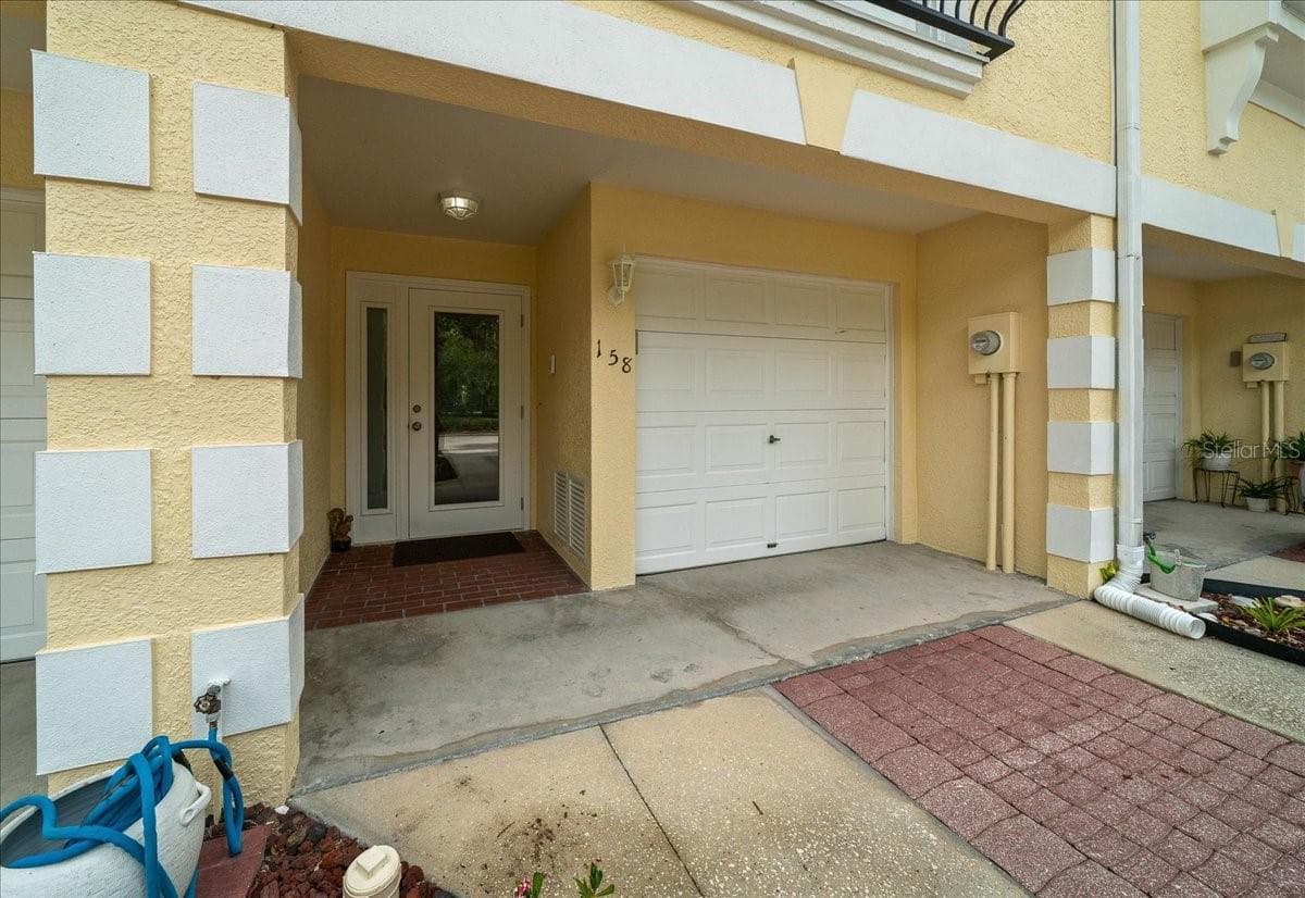 158 Brent Cir photo 3