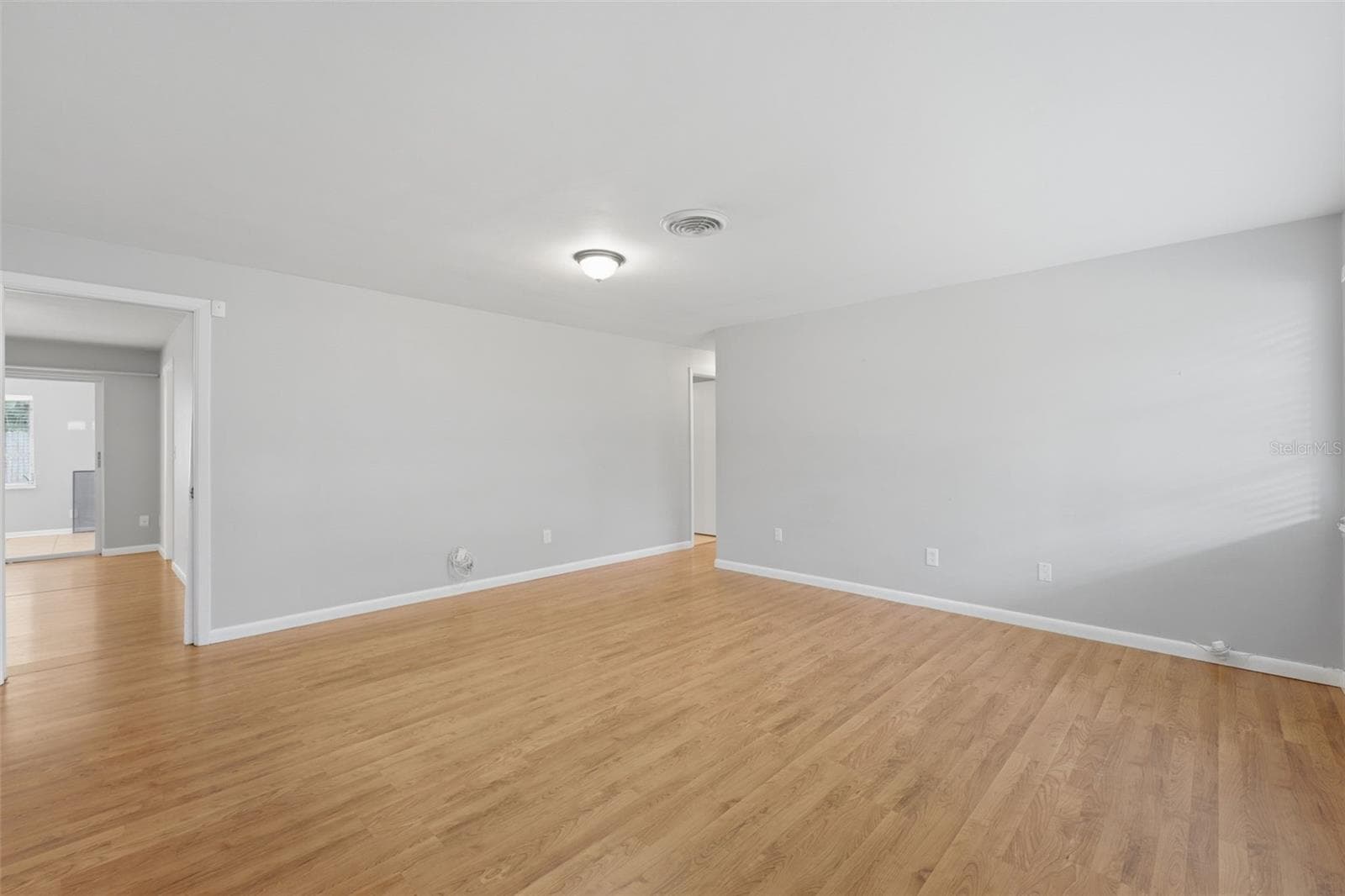 1387 Bellevue Blvd photo 5
