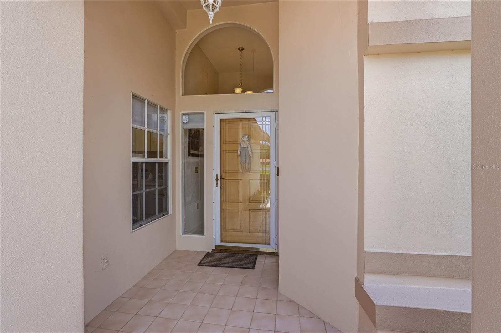 1063 Dartford Dr photo 3