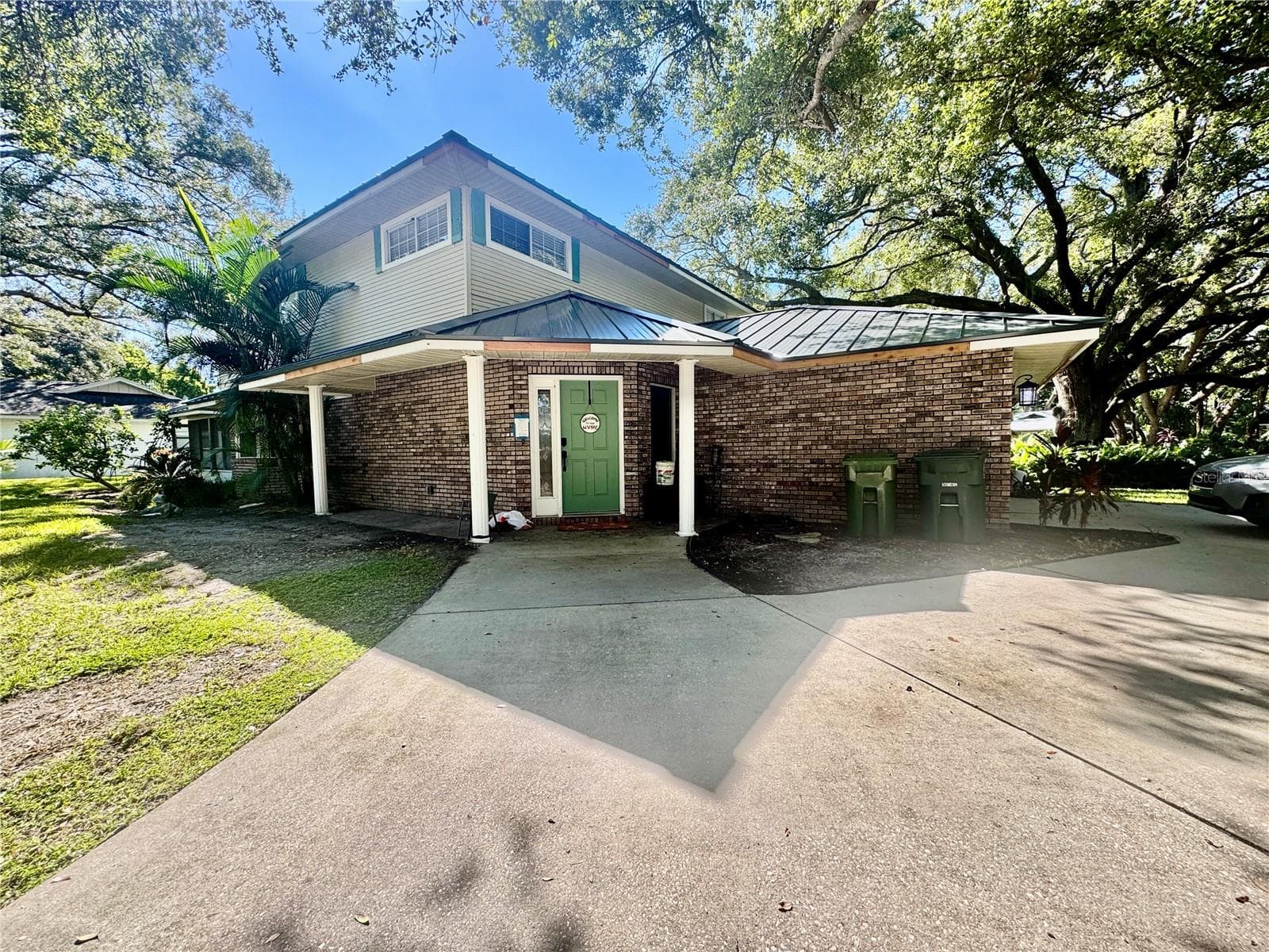 6812 Arbor Oaks Dr photo 2