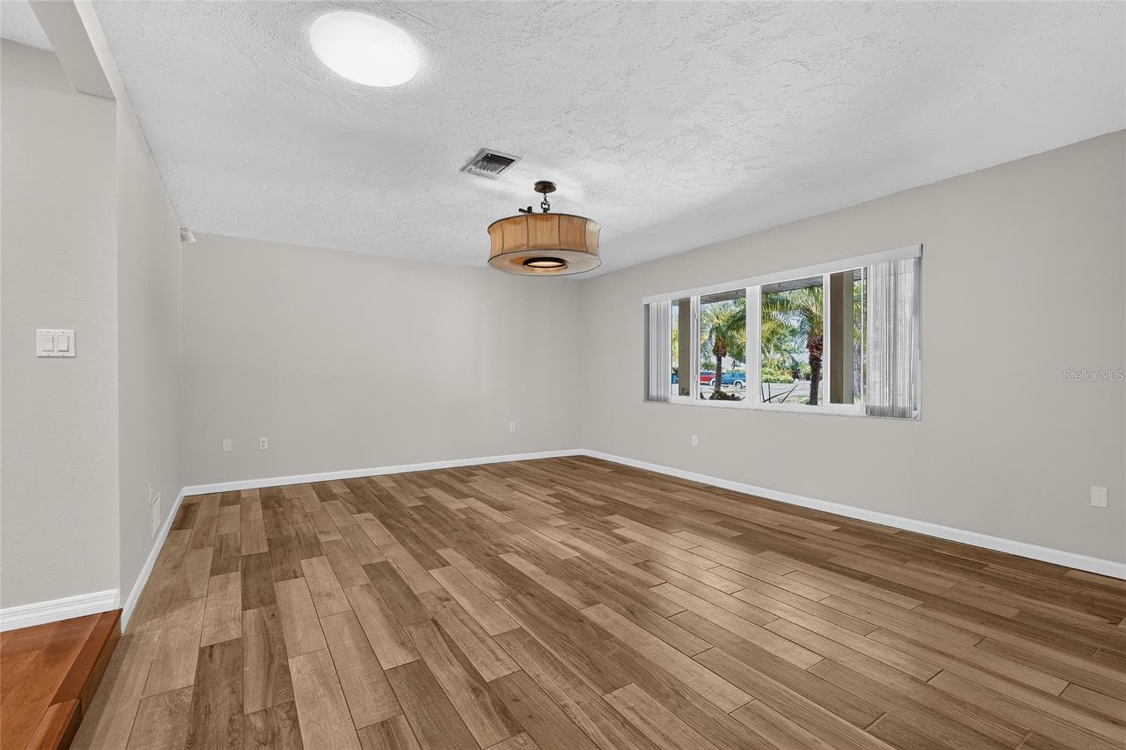 3781 Countryside Rd photo 5