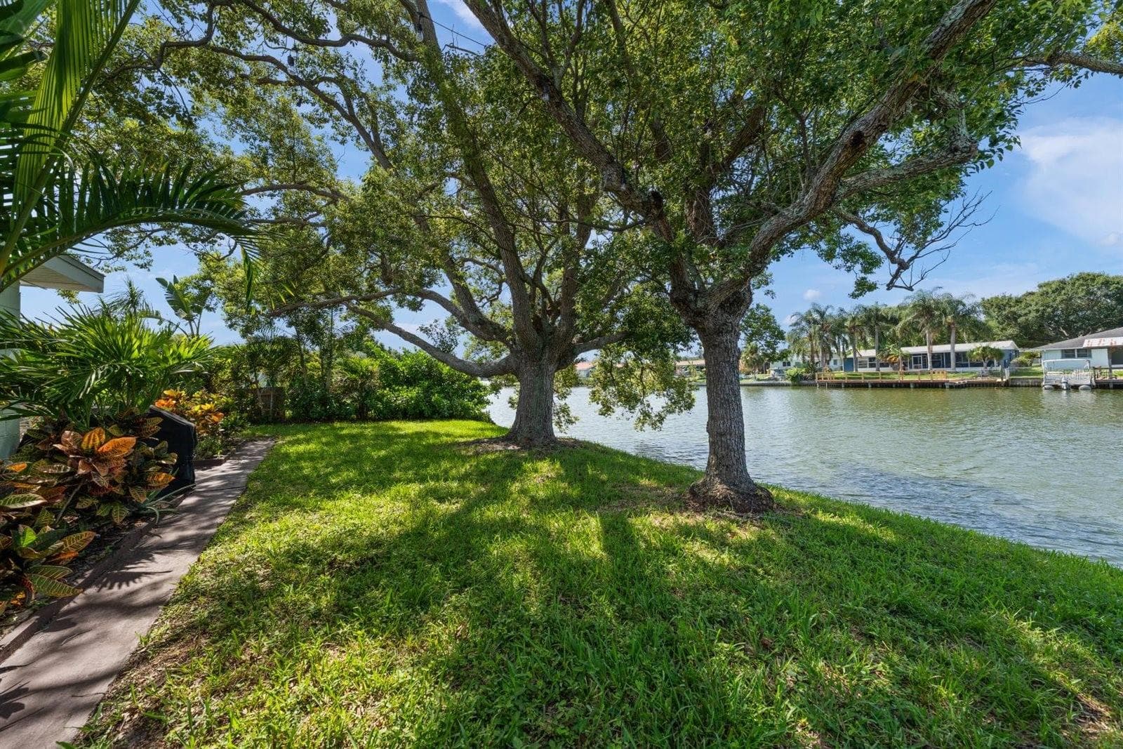 4114 Sunray Dr photo 4
