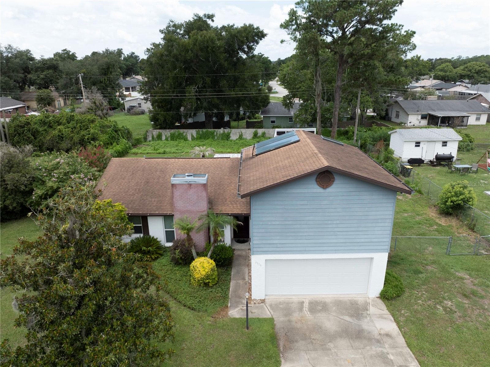 7316 Highland Grove Dr photo 2