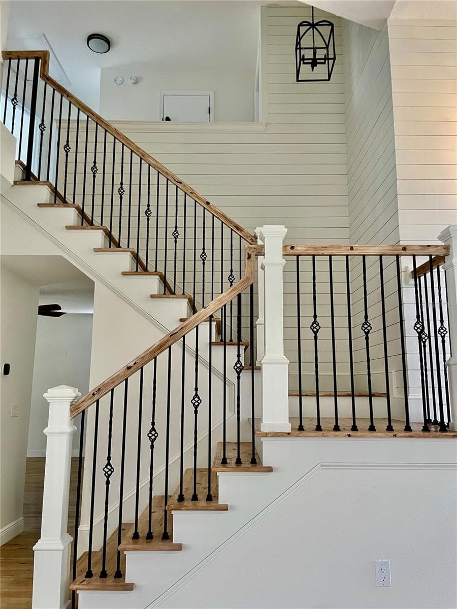 13261 Royal George Ave photo 3