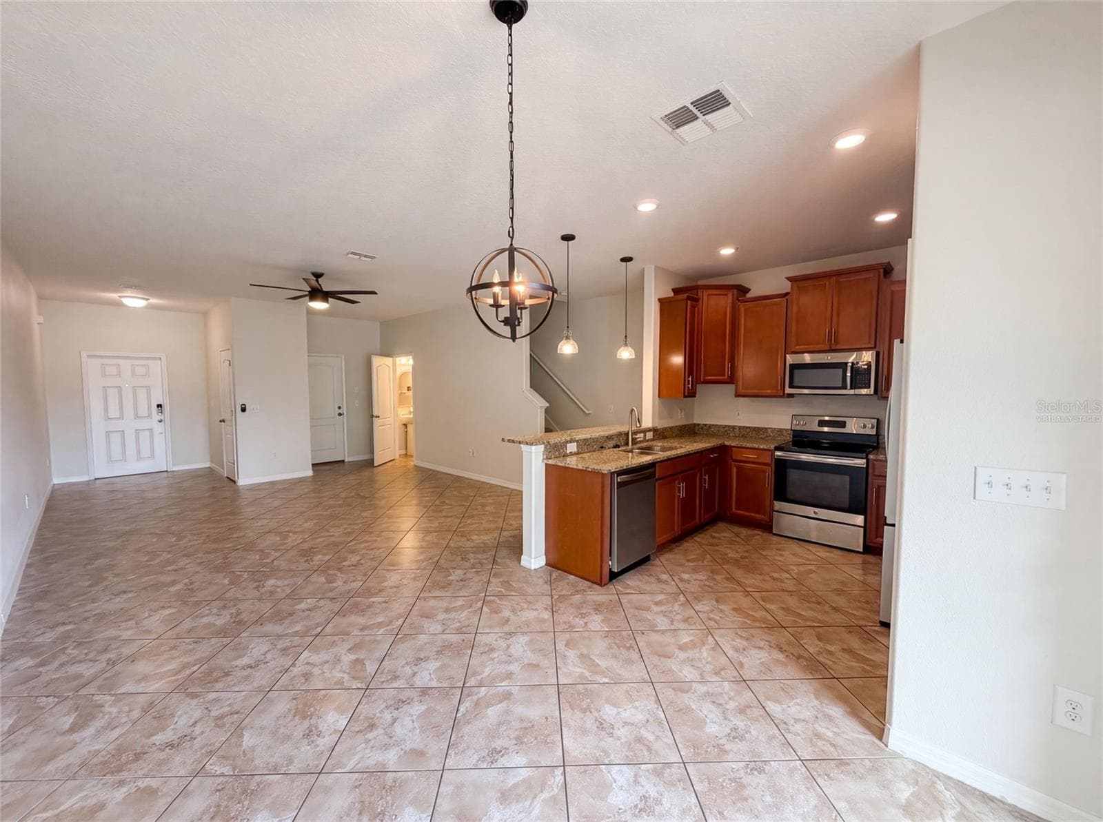 13717 Rosette Rd photo 2