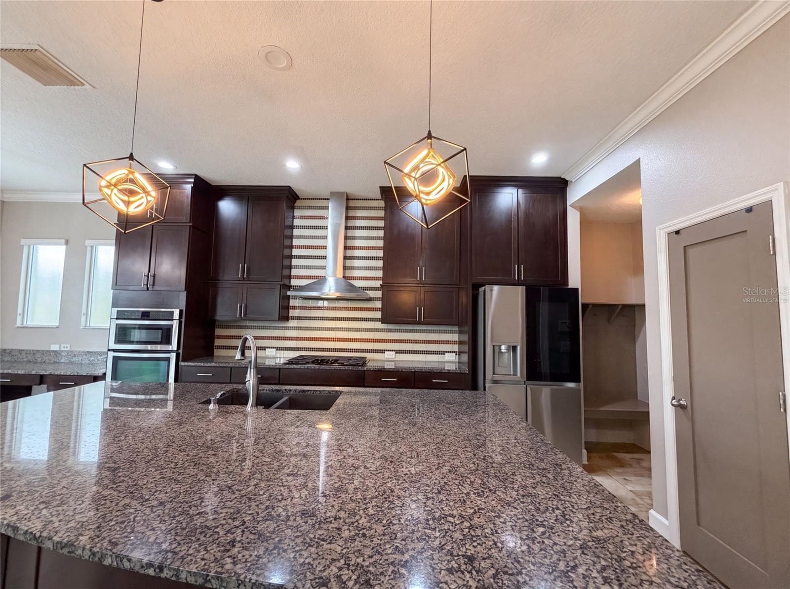 7304 Milestone Dr photo 2