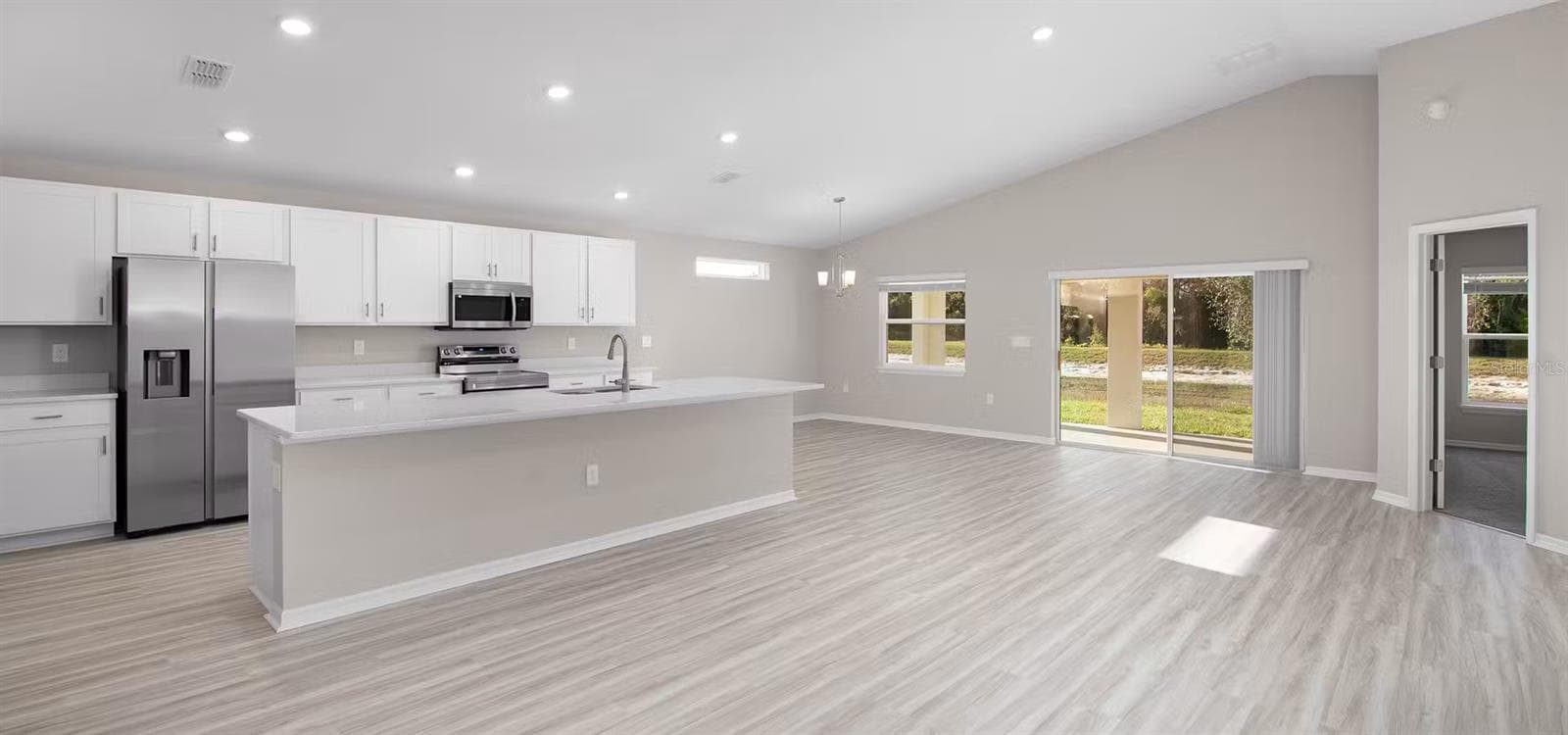 6873 Sundial Dr photo 2