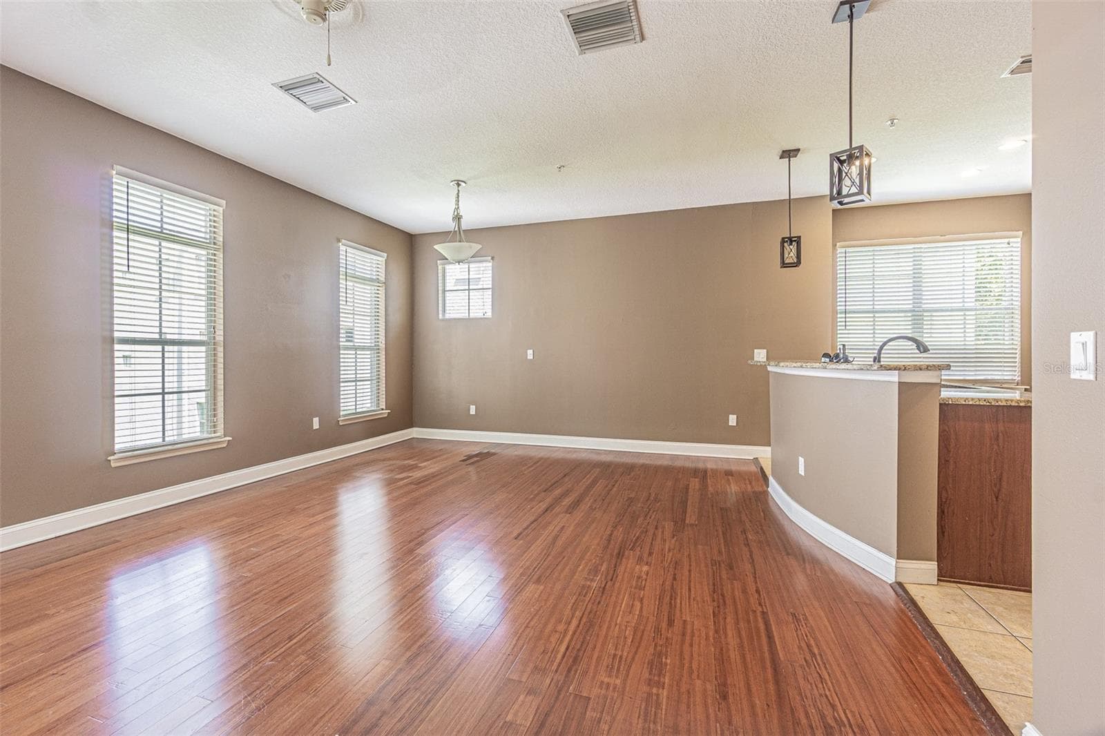 4511 Legacy Park Dr photo 5