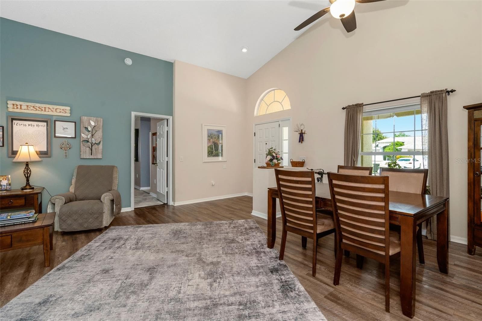 13853 Pimberton Dr photo 4