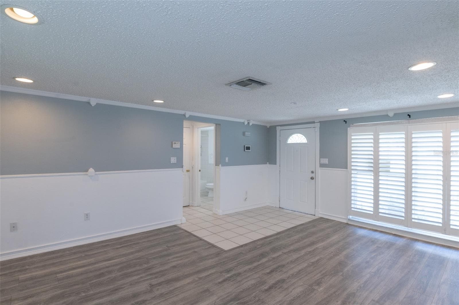 10840 Norwood Ave photo 4