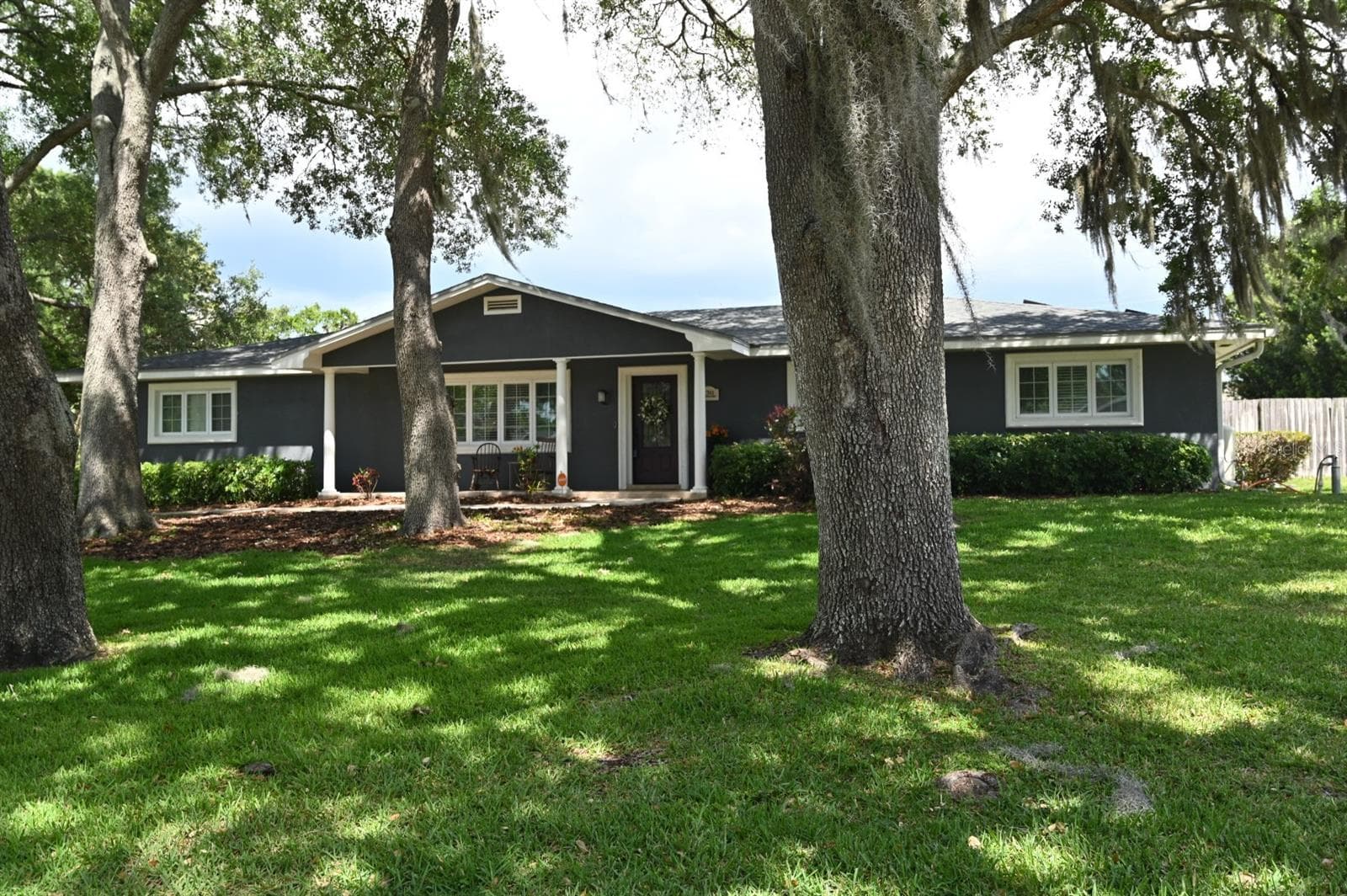 1311 Estatewood Dr photo 2