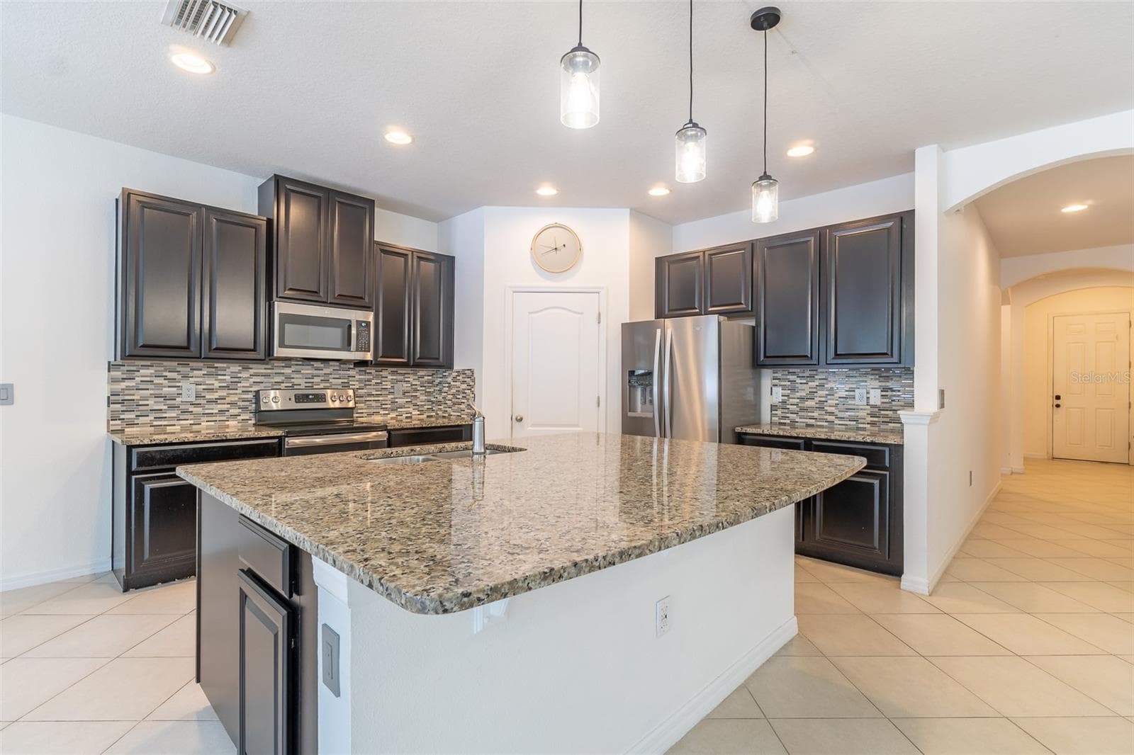 12152 Ledbury Commons Dr photo 4