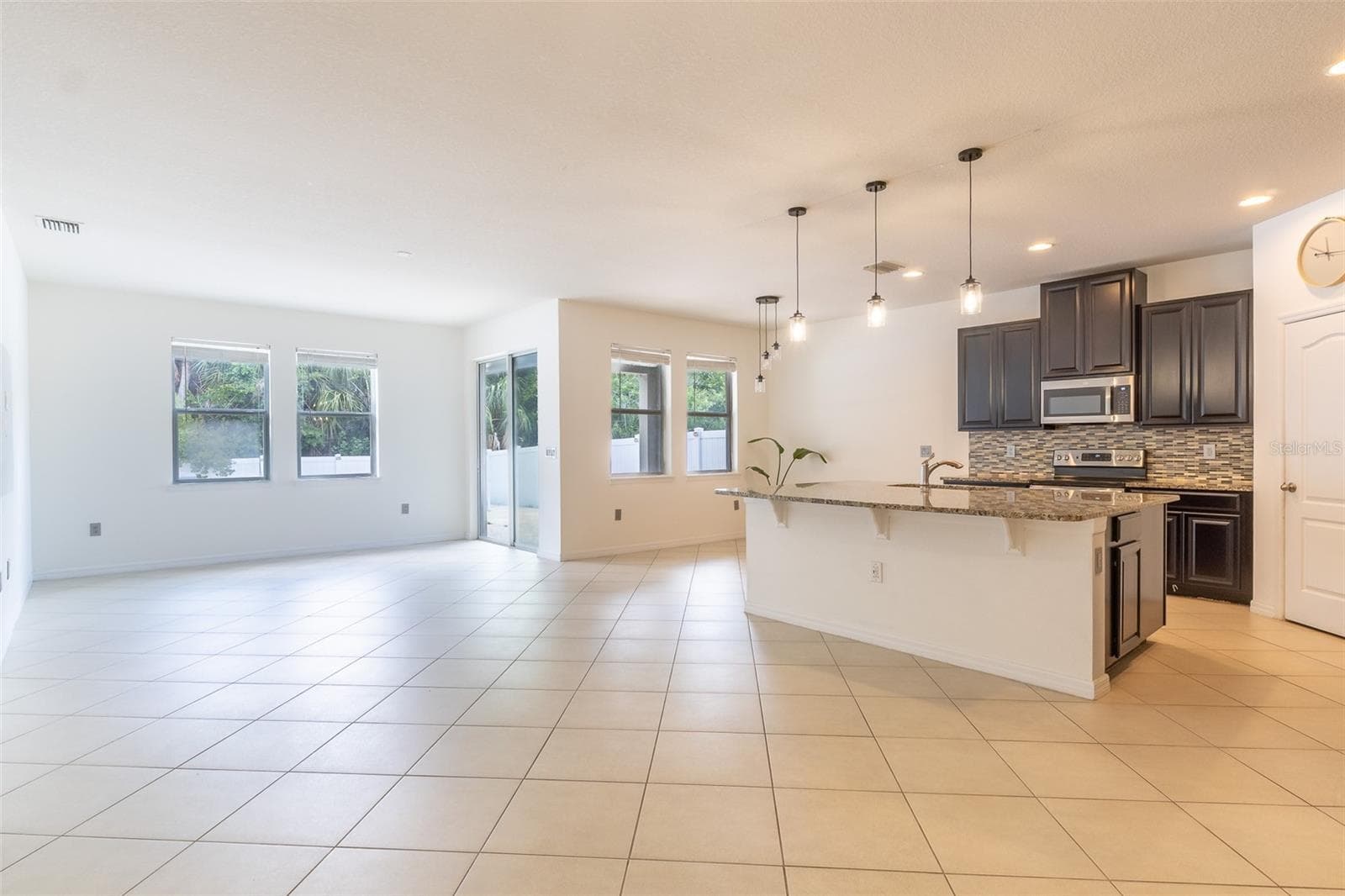 12152 Ledbury Commons Dr photo 5