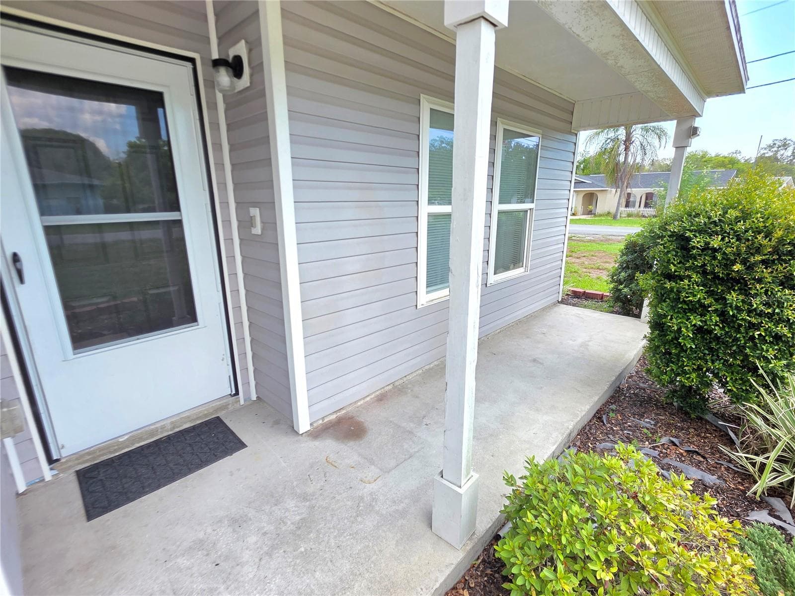 6210 Alderwood St photo 2