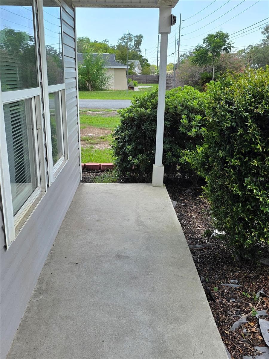 6210 Alderwood St photo 3