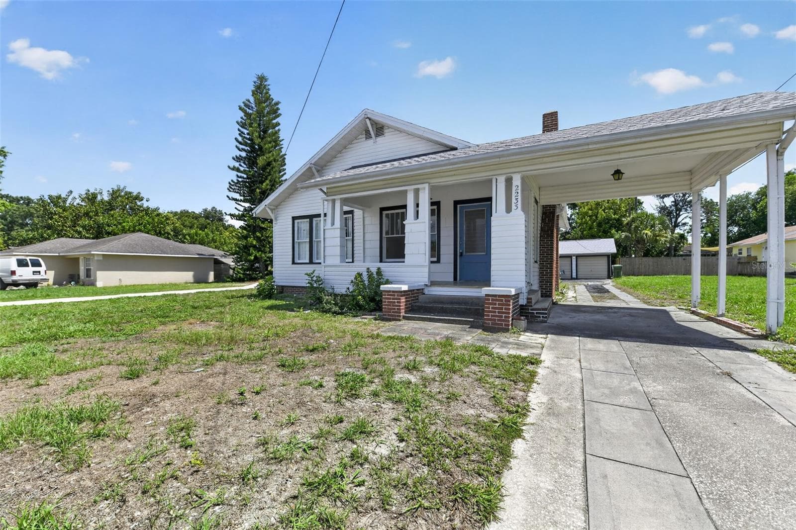2233 11th Ave W photo 3