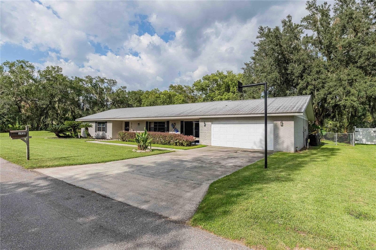 5934 Ridge Dr photo 2