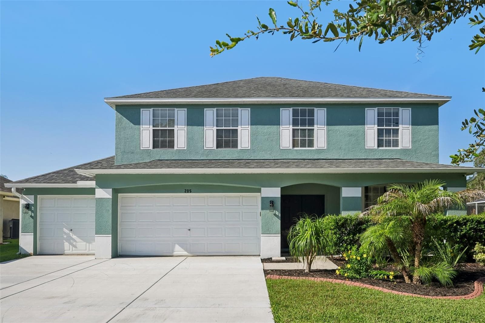 205 Rosana Dr photo 2