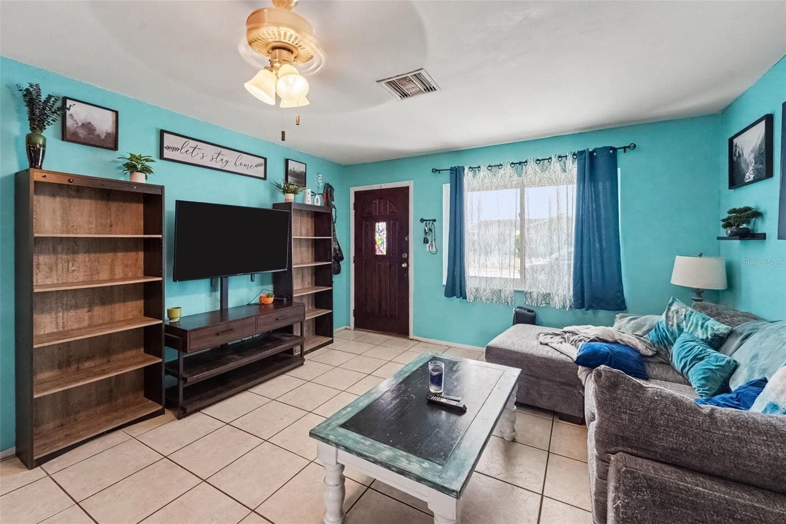 8143 Hixton Dr photo 2