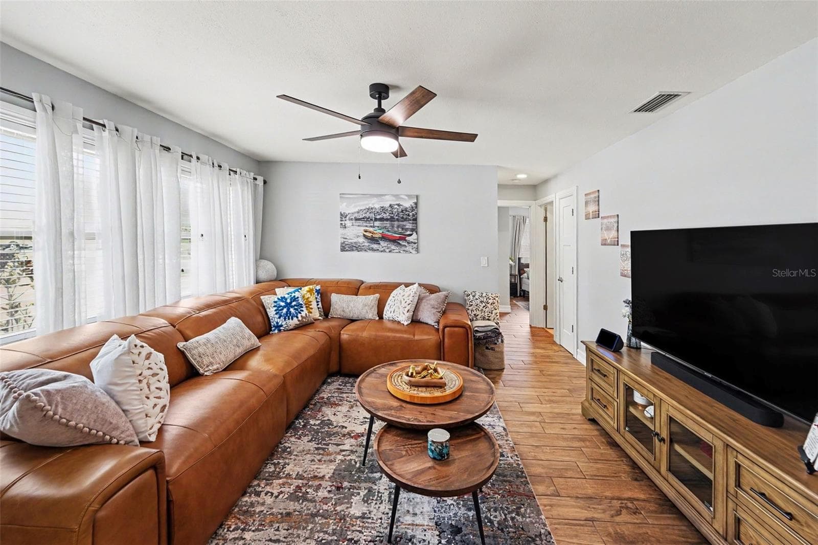 3369 Hunt Club Dr photo 5