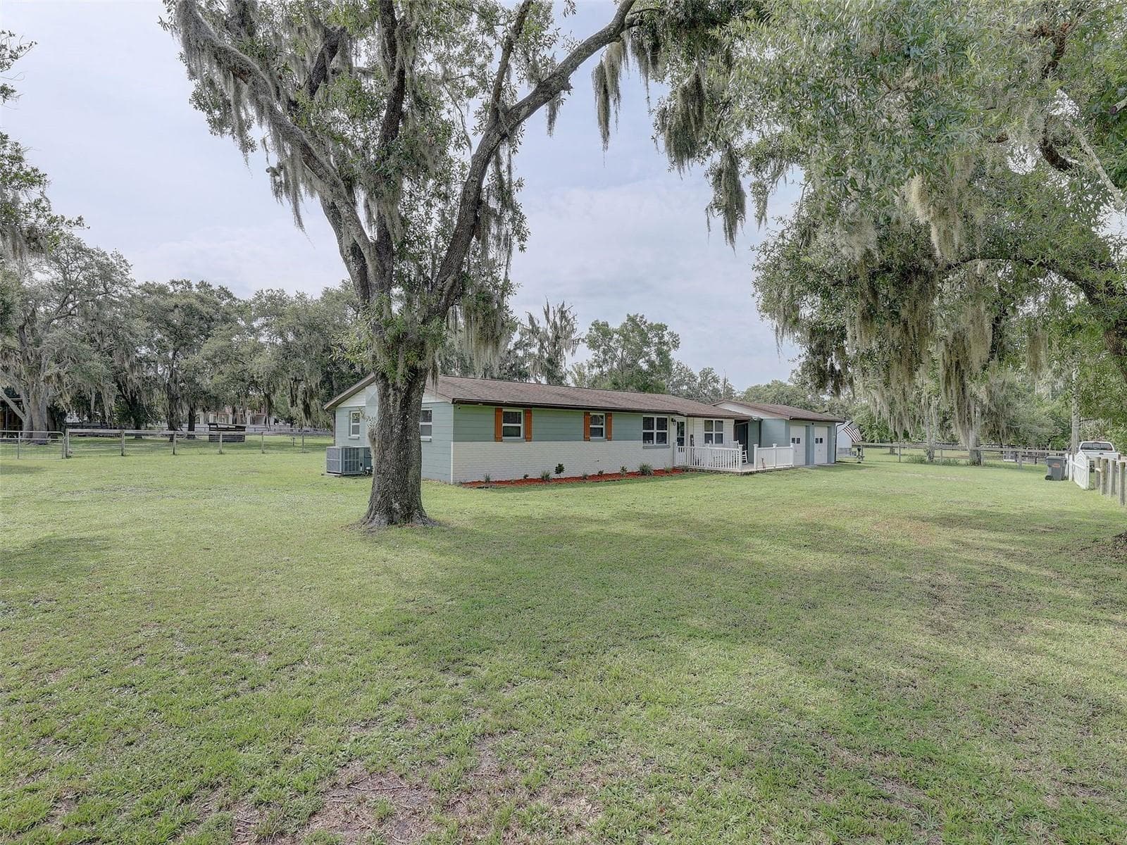 13102 Gibson Ln photo 3