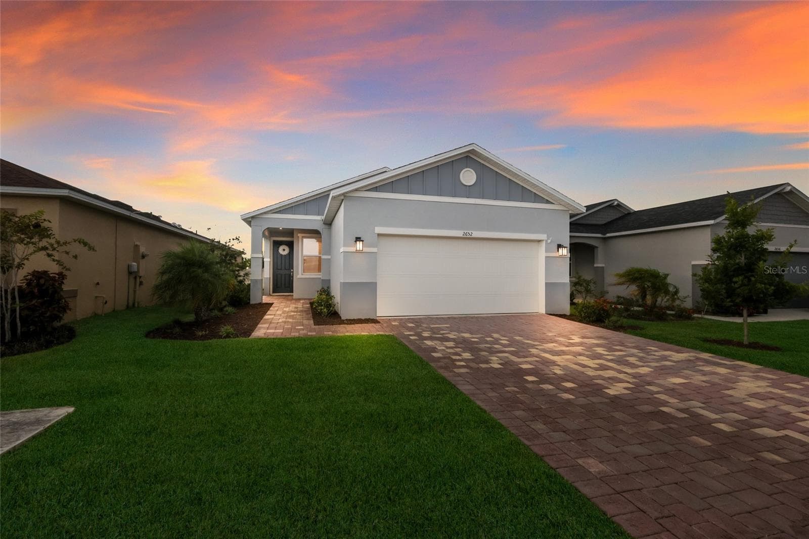 2652 89th Street Cir E photo 2
