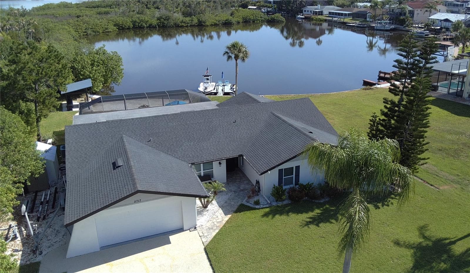 5717 Seabreeze Dr photo 3