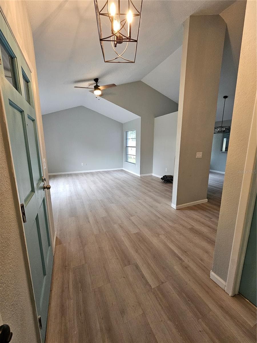 2041 Shadow Pine Dr photo 3