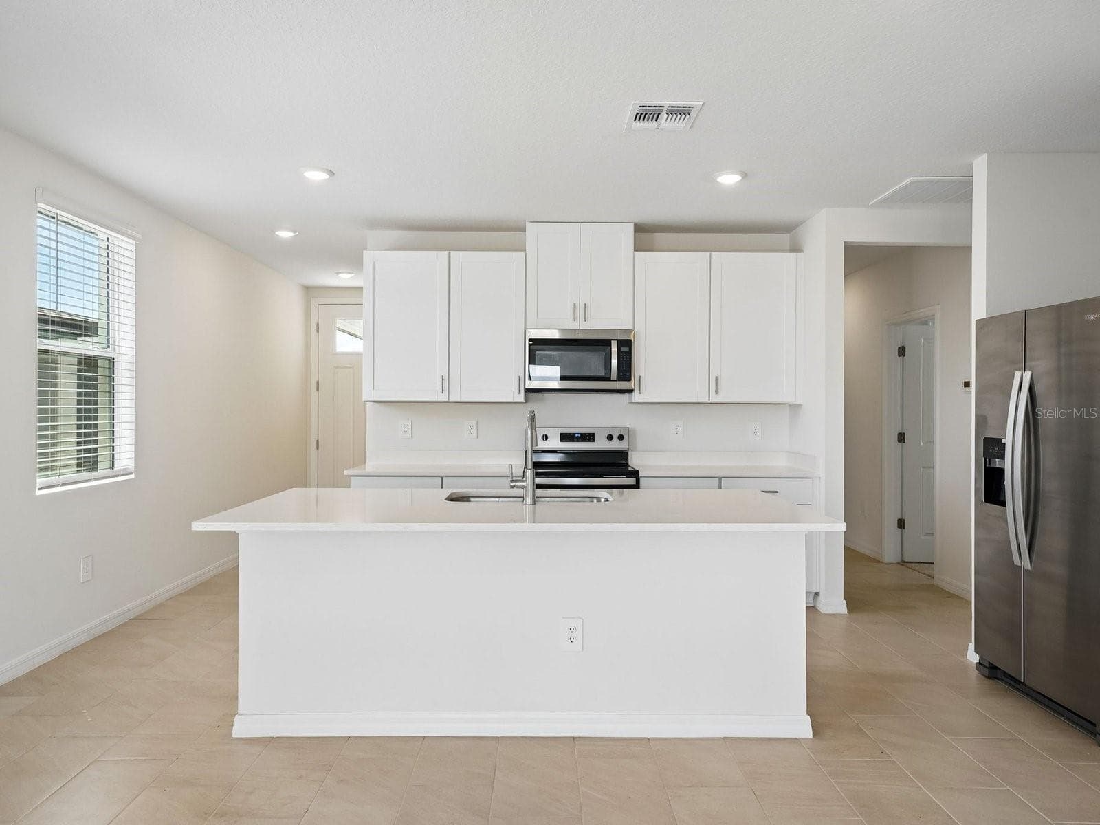 13403 Shellmore Ave photo 5
