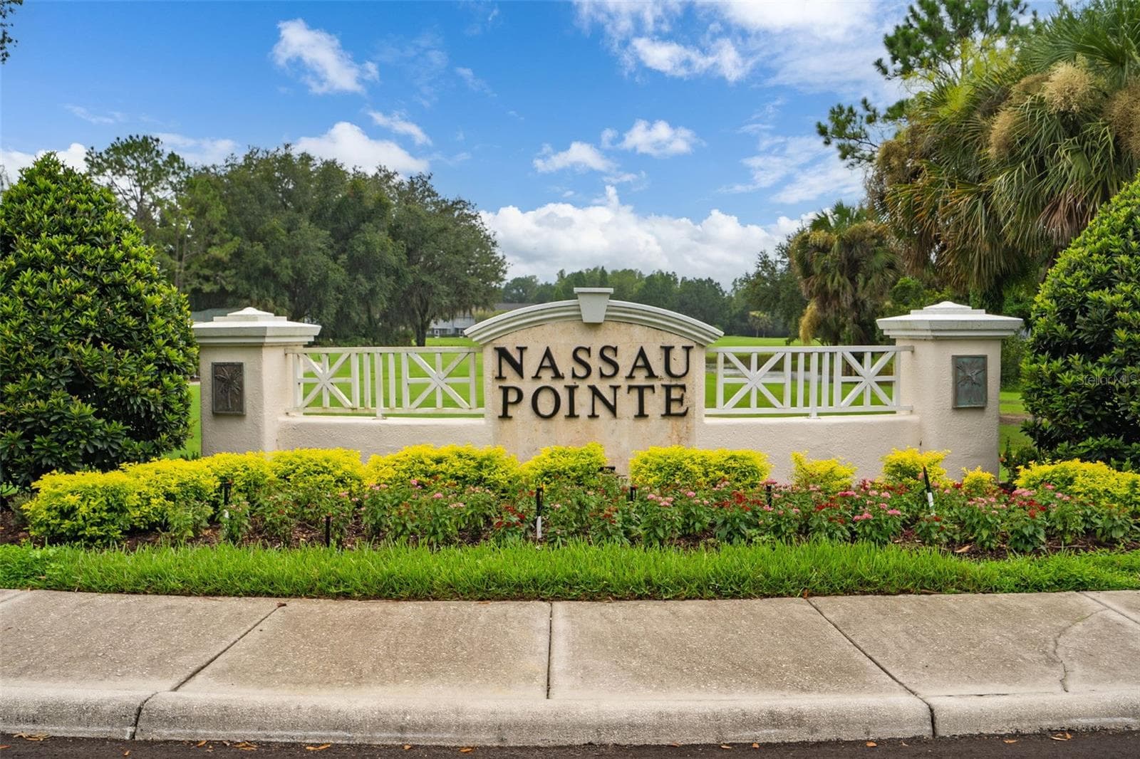 18105 Nassau Point Dr photo 2