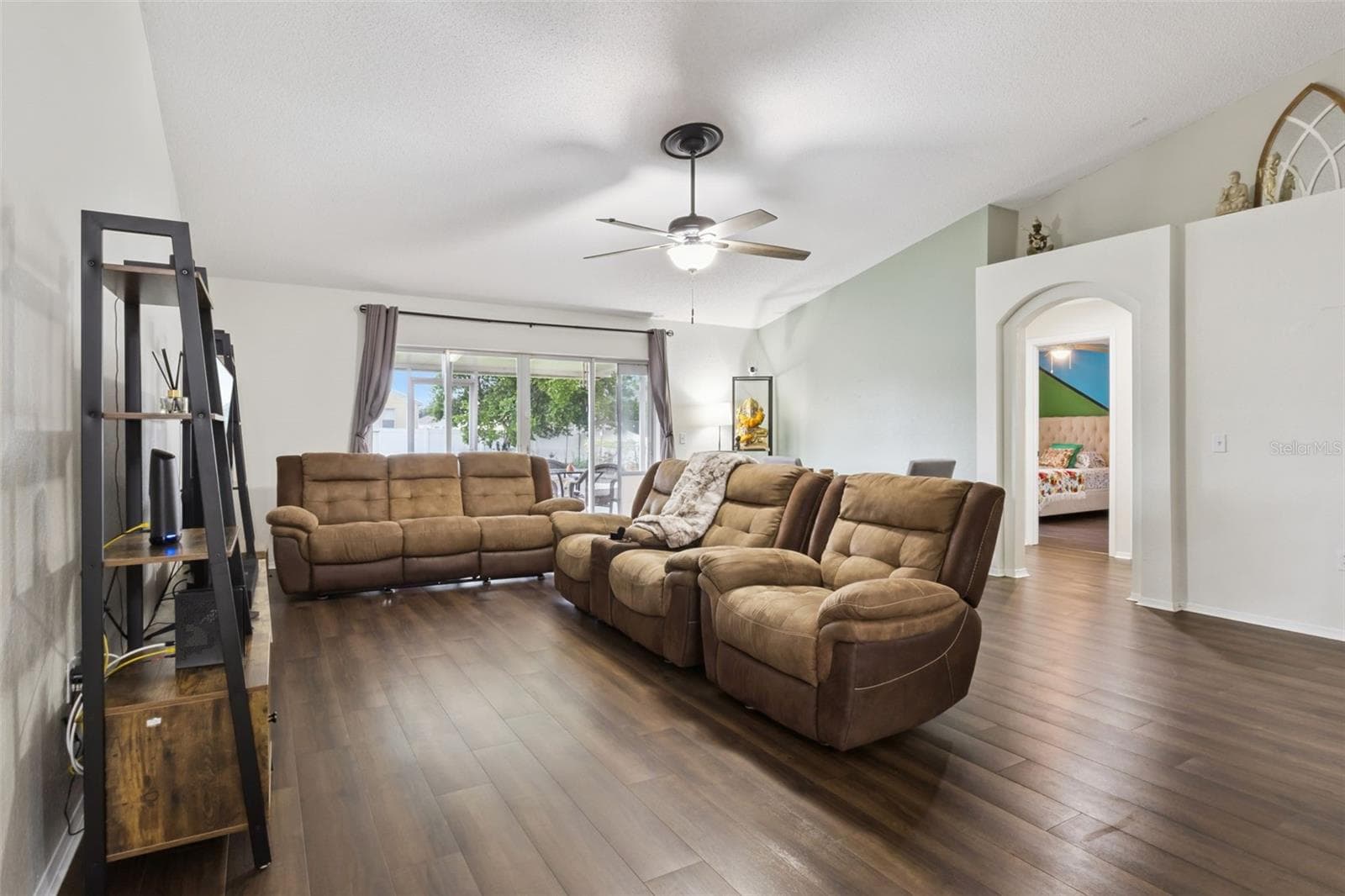 7973 Oak Run Cir photo 3