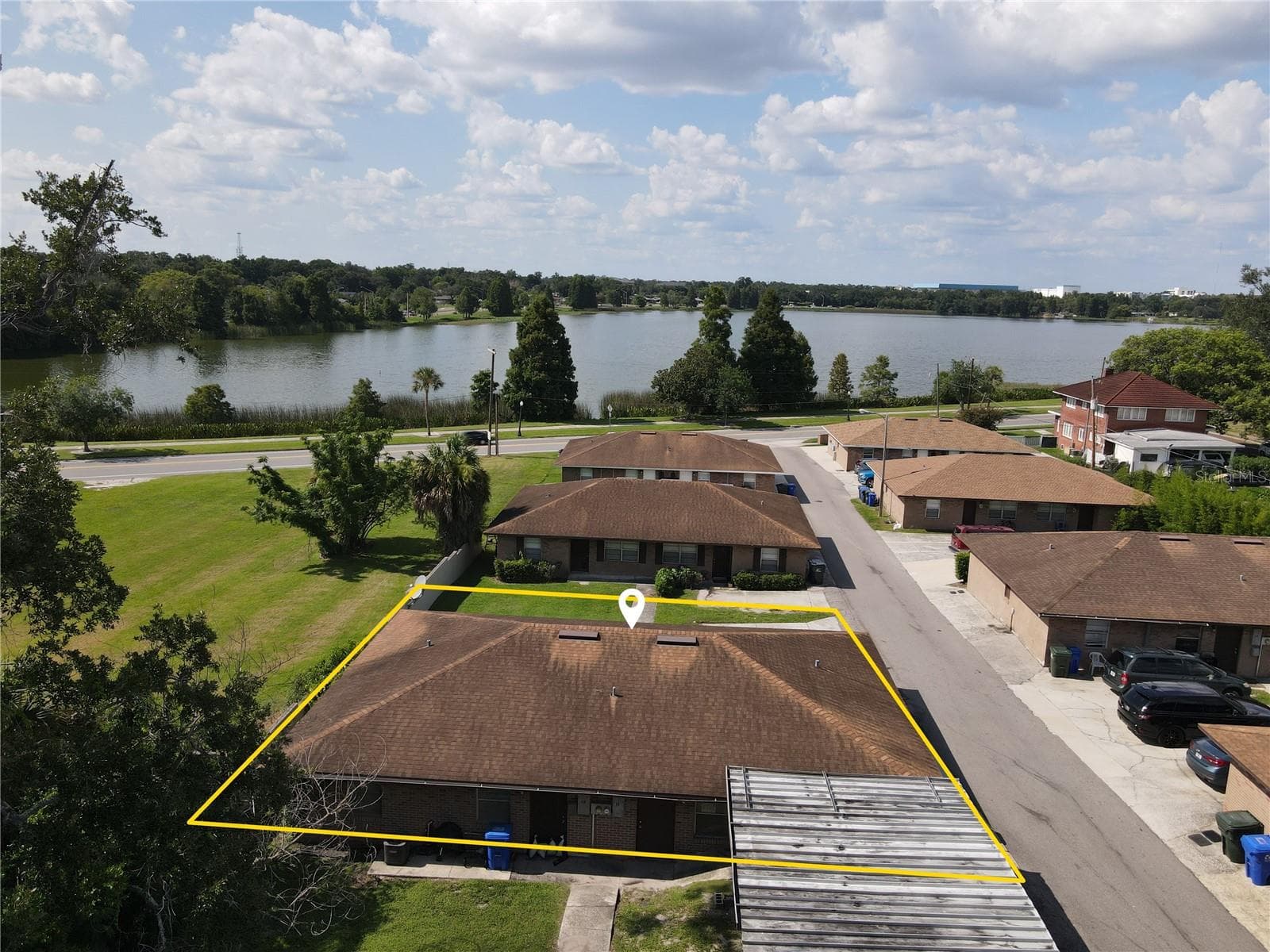 101 Lake Hunter Dr #12 photo 4