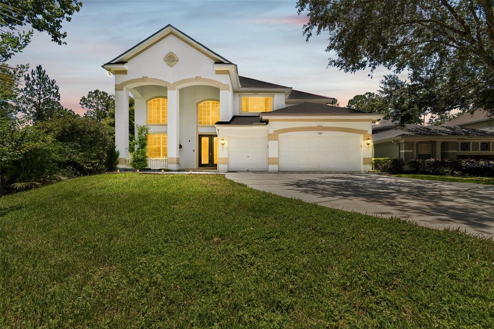 10102 Deercliff Dr photo 3