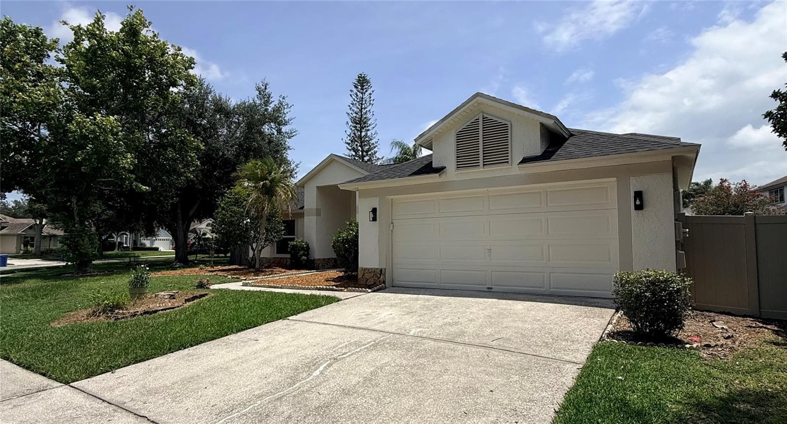 9207 MILL Cir photo 2