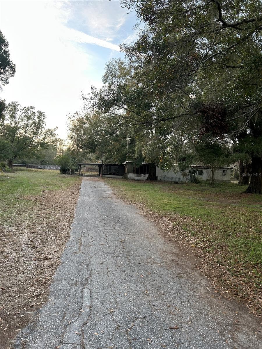3633 Apfel Rd photo 2