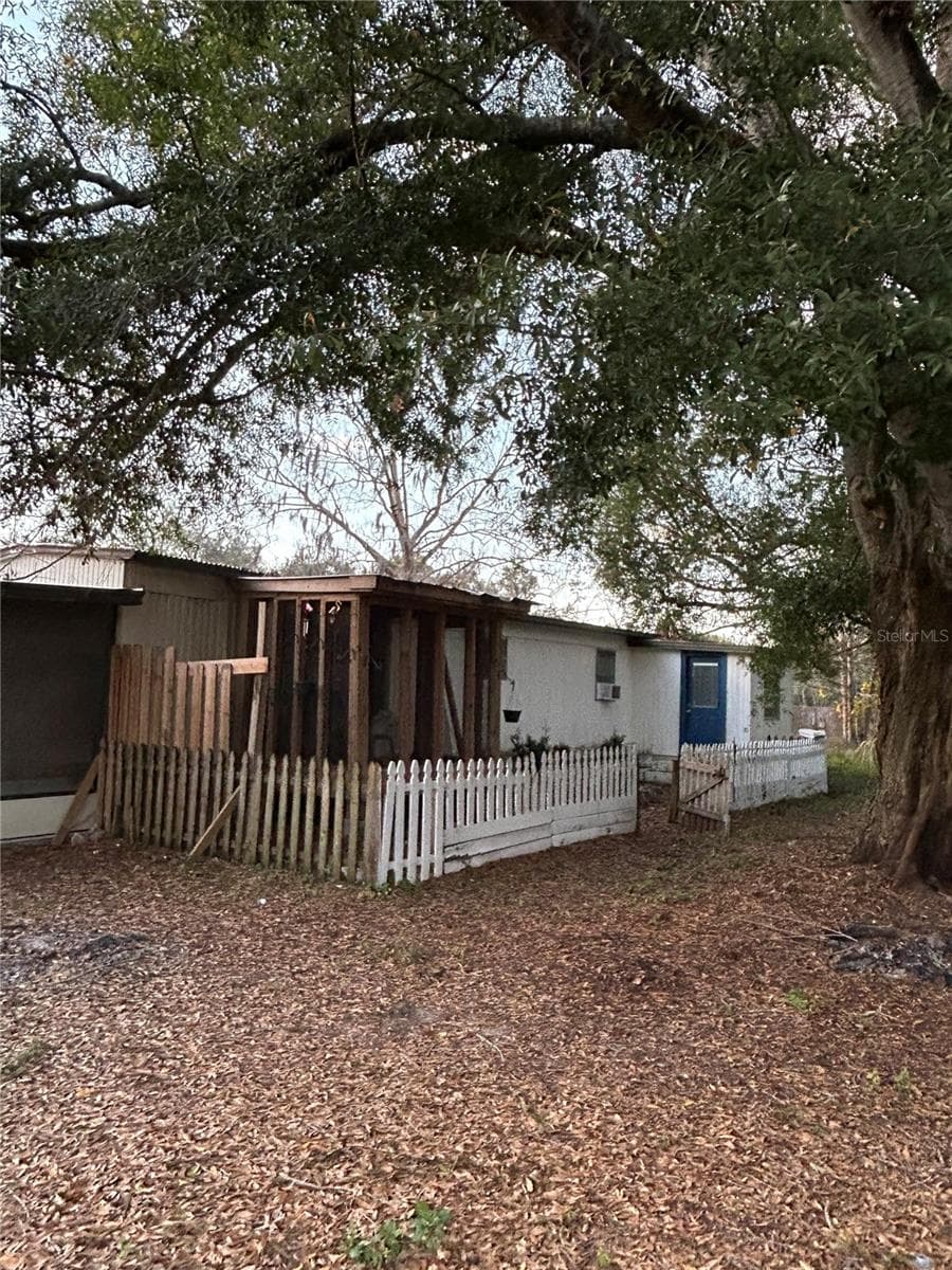3633 Apfel Rd photo 5