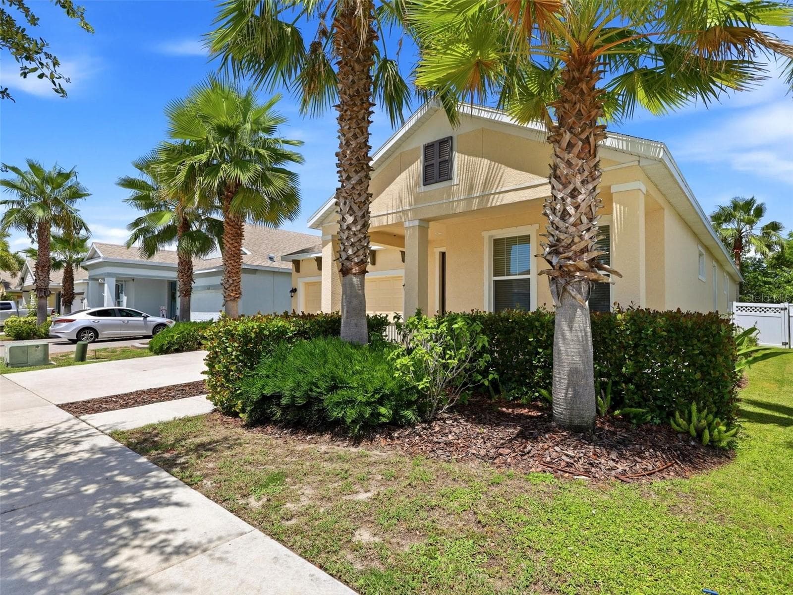 5133 Admiral Pointe Dr photo 4