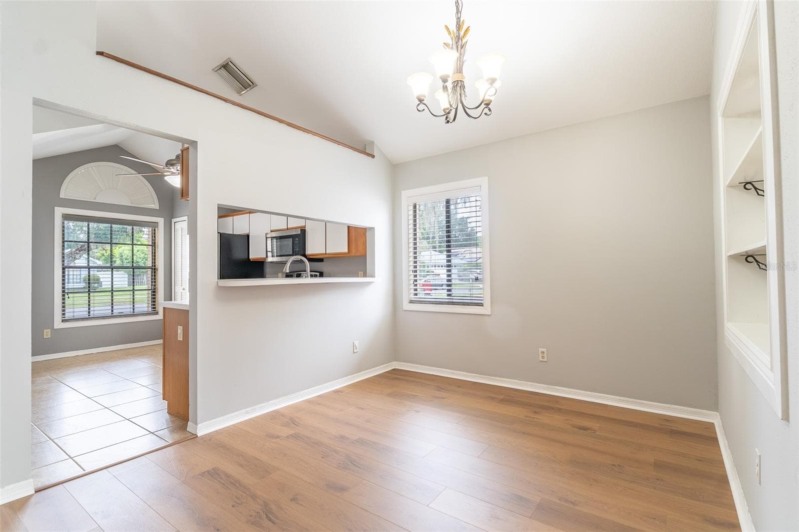 4308 Kipling Ave photo 5