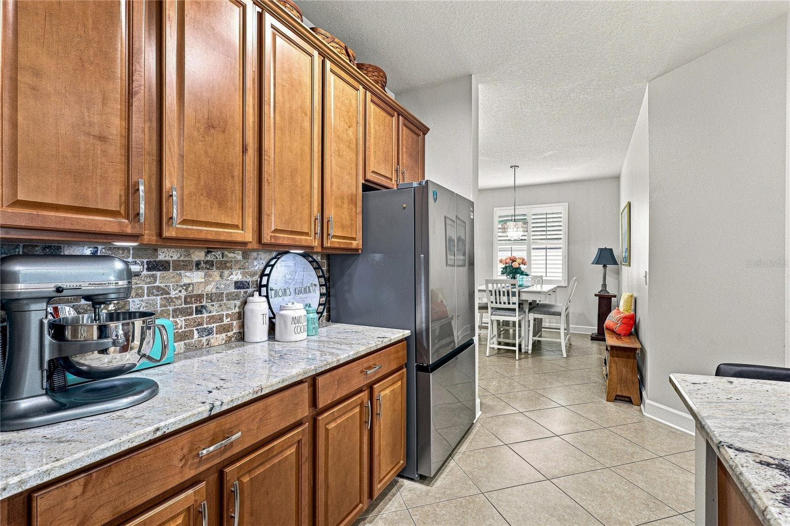 8478 Nandina Dr photo 5