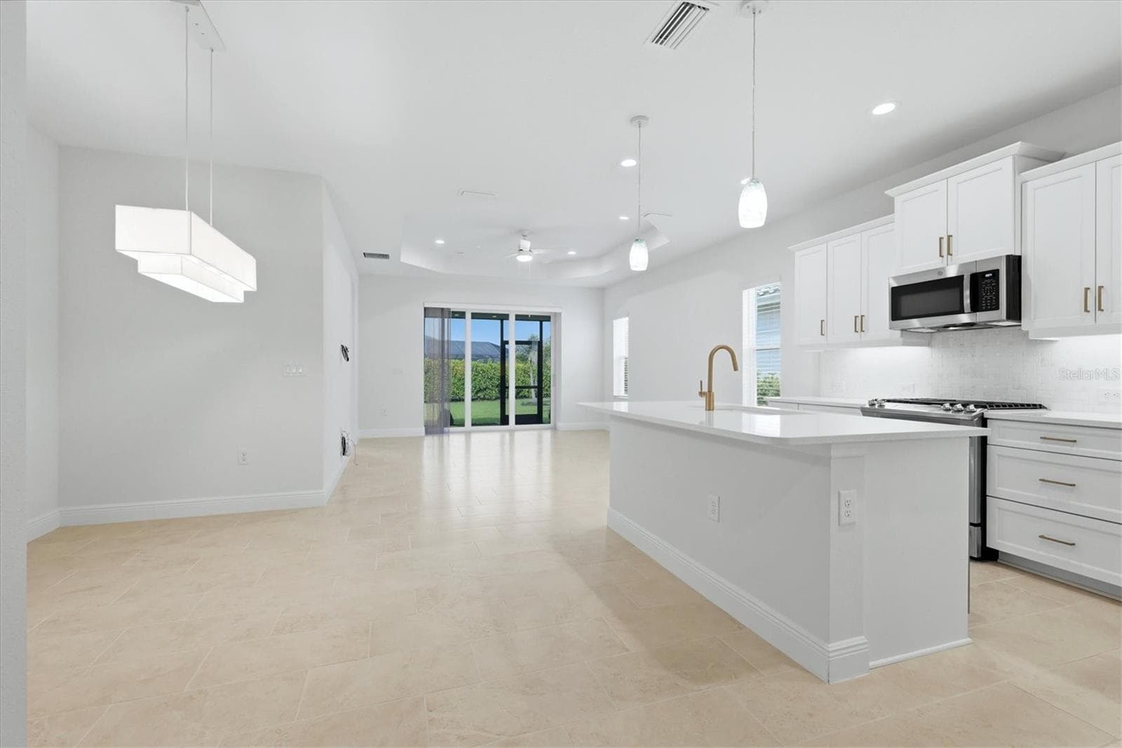2605 Star Apple Way photo 5