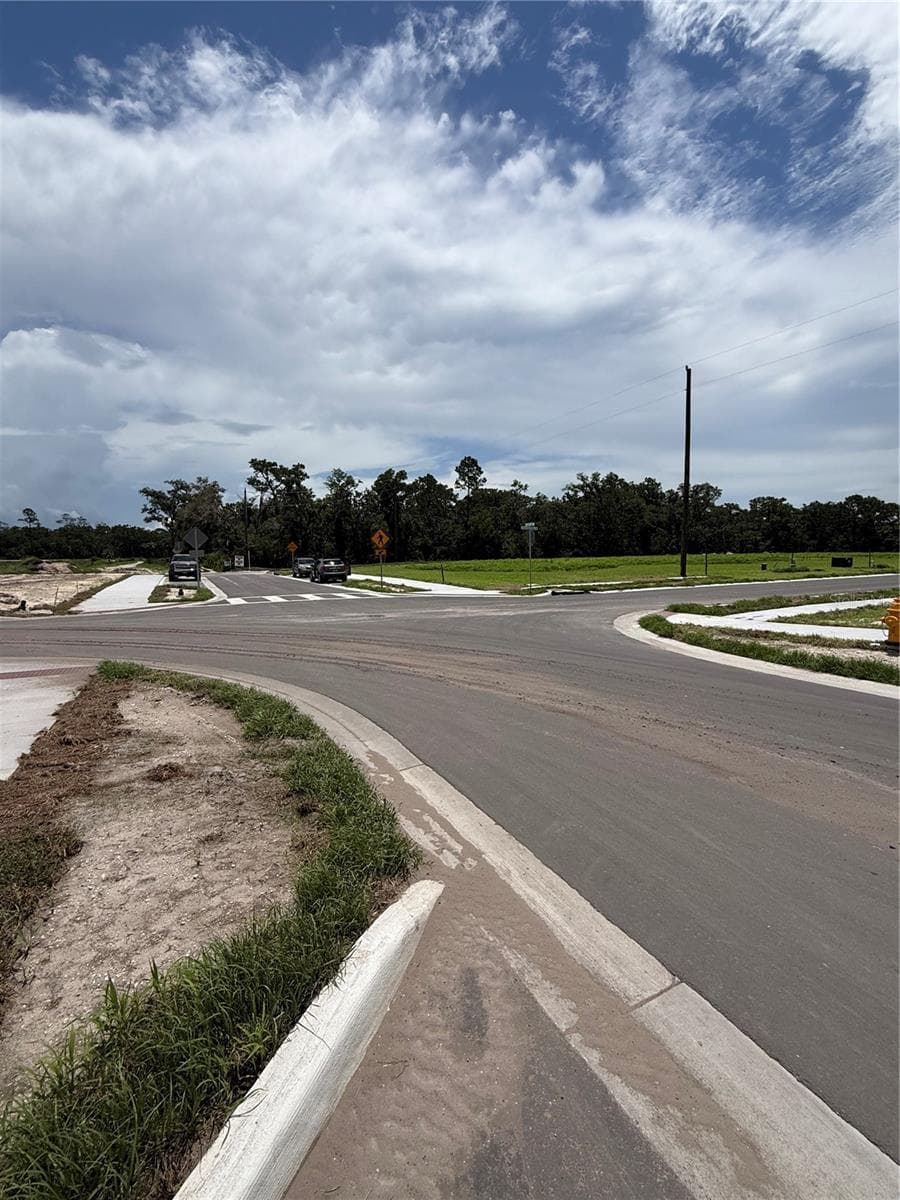 8738 Lindy Ln photo 2