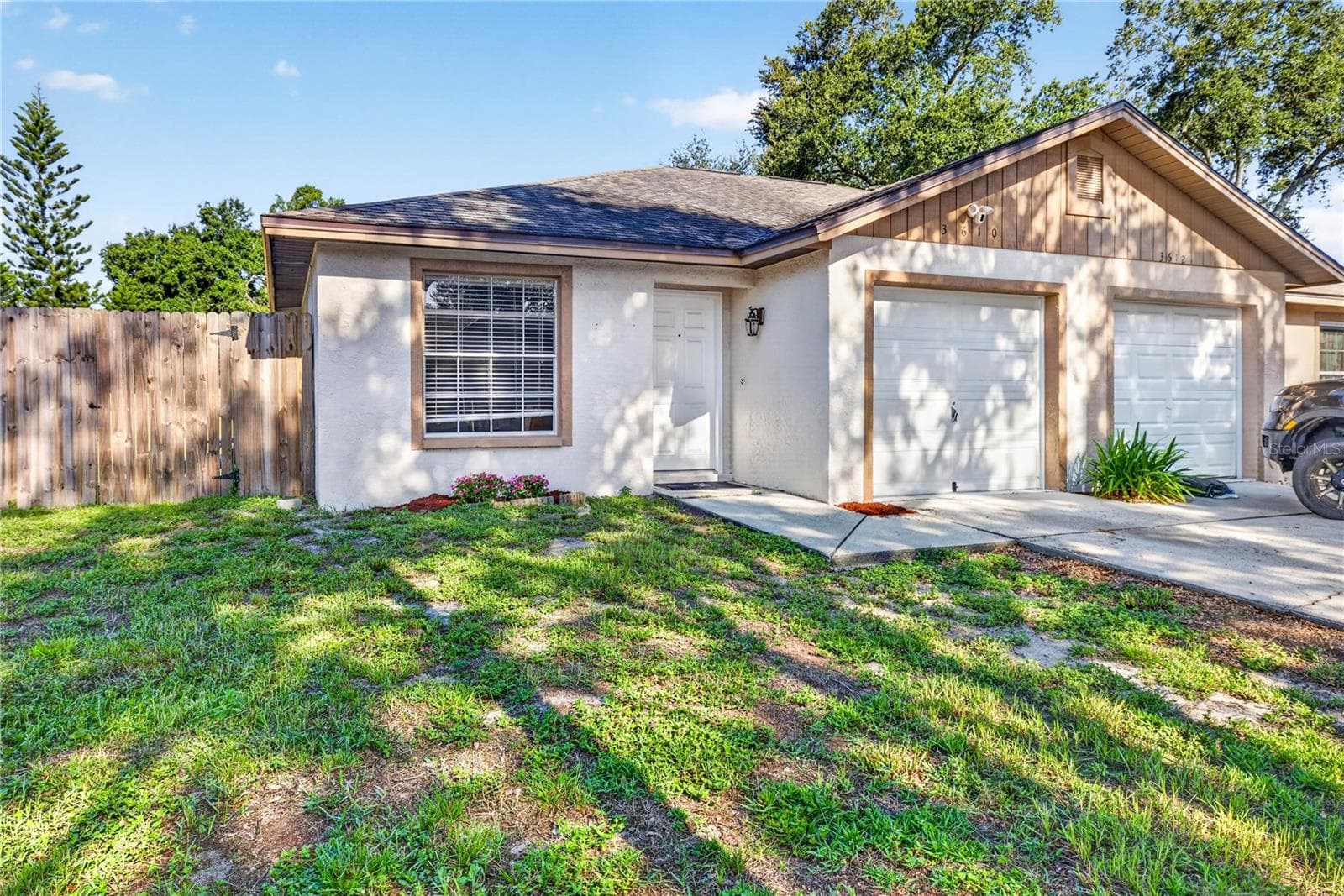 3610 Sammy CT photo 2