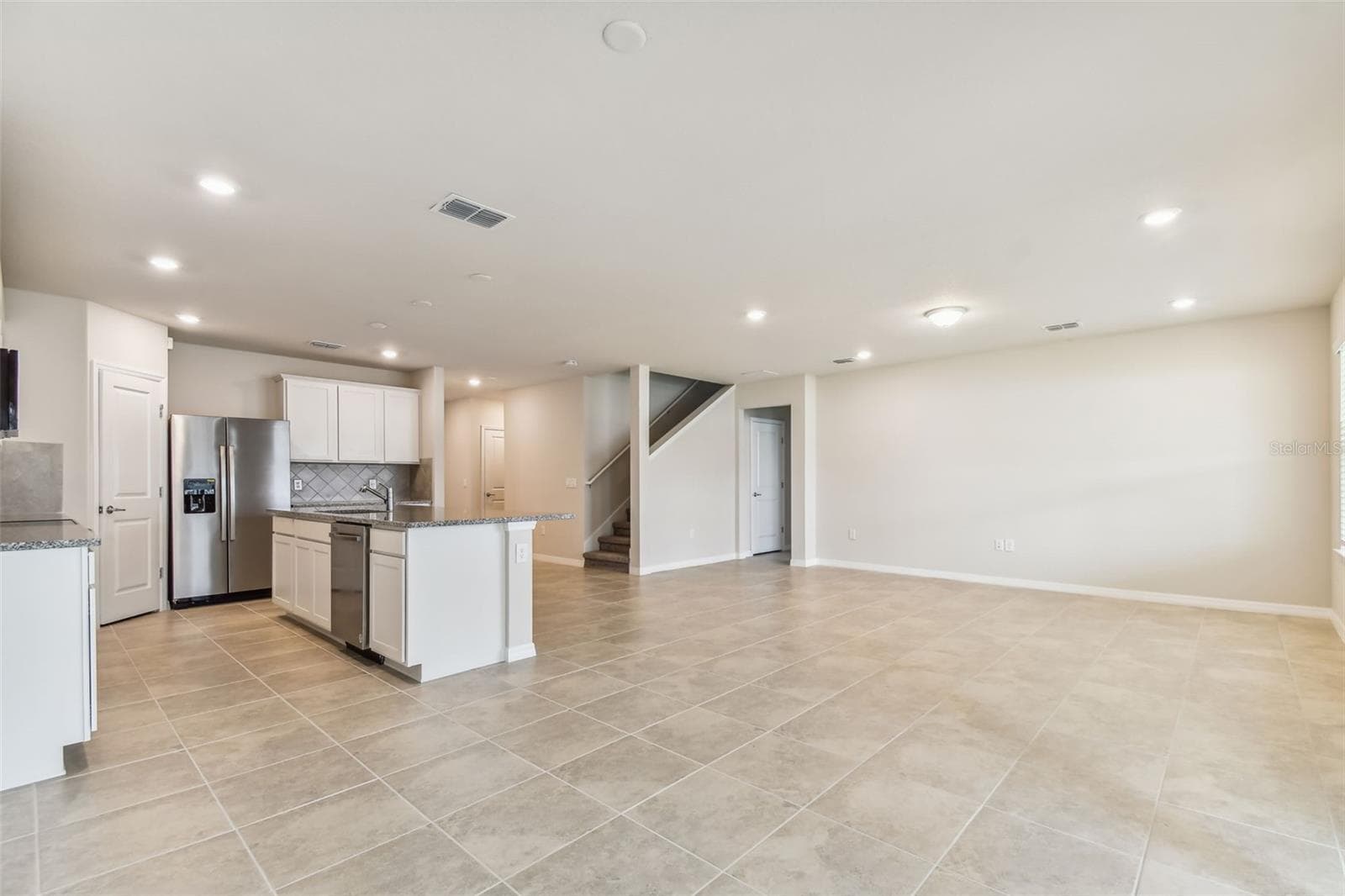 13718 Evergreen Valley Dr photo 4