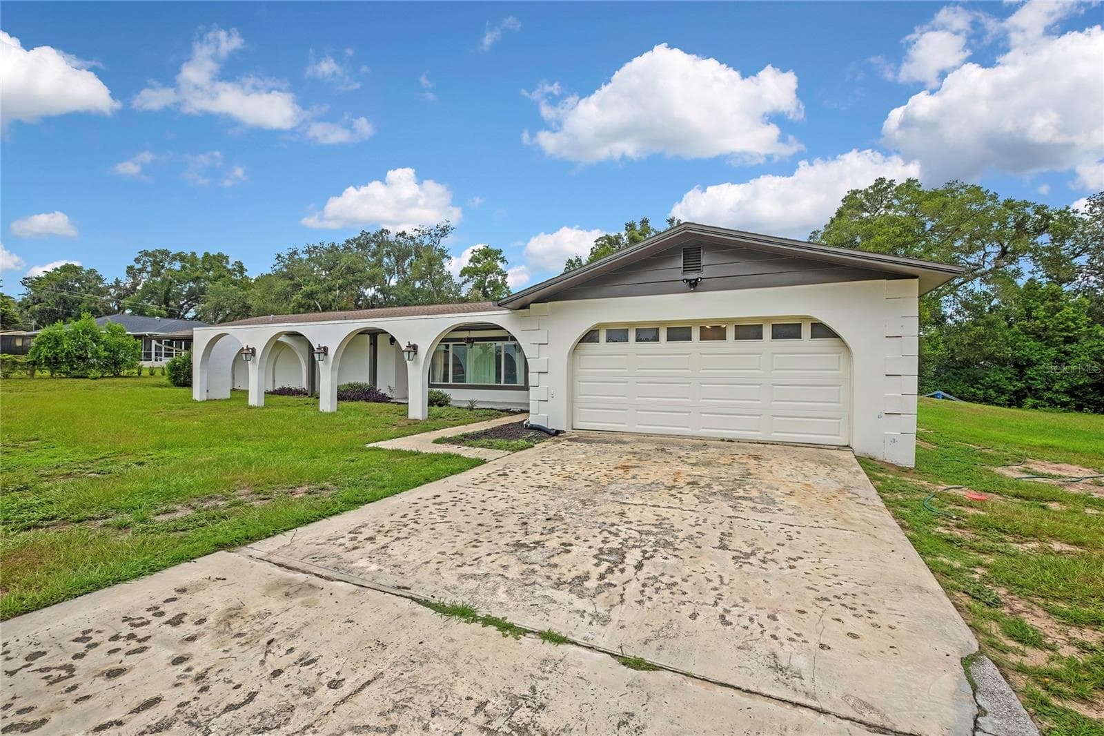 12305 Leanne Dr photo 5