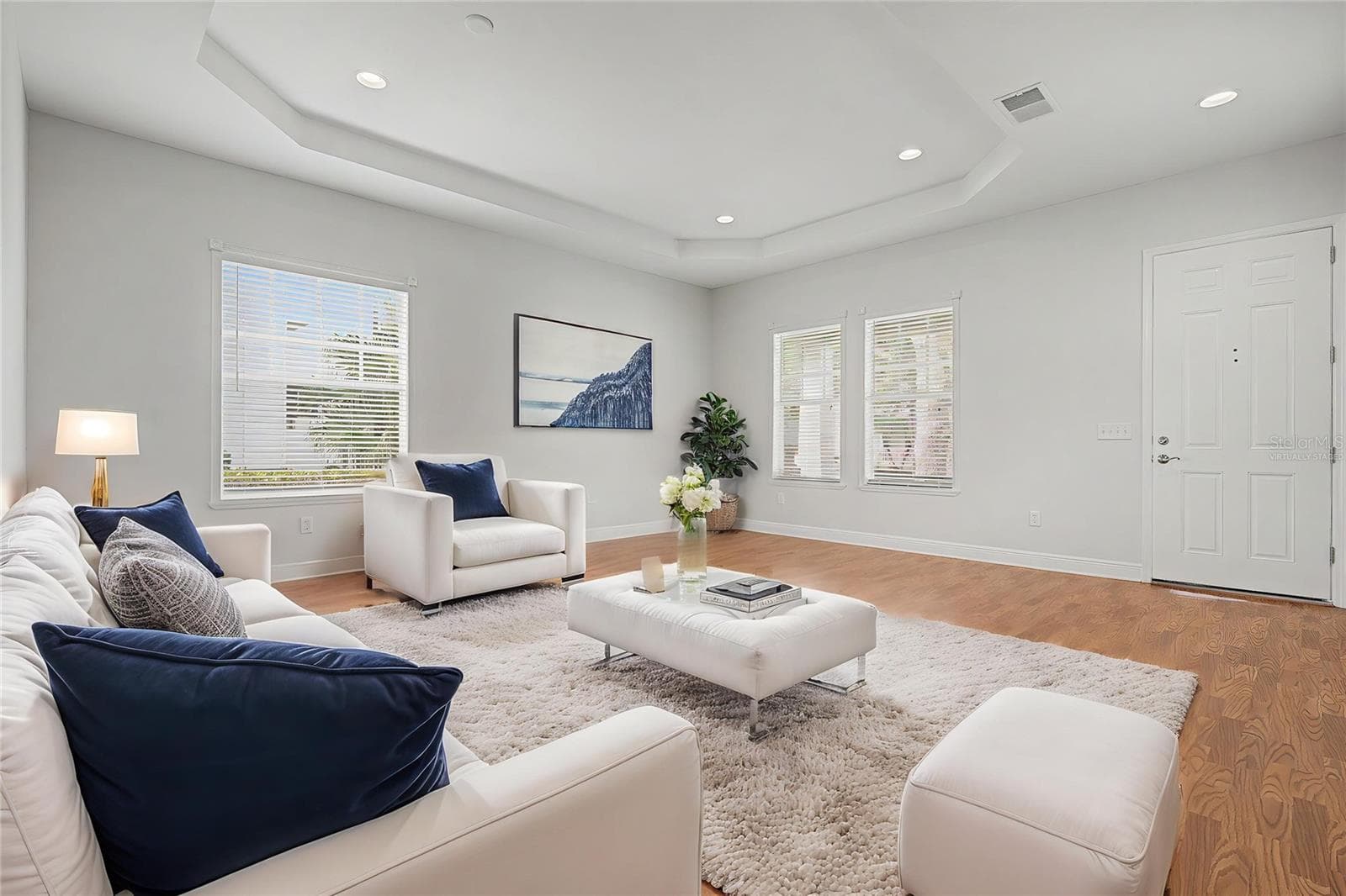 8152 Lagerfeld Dr photo 5