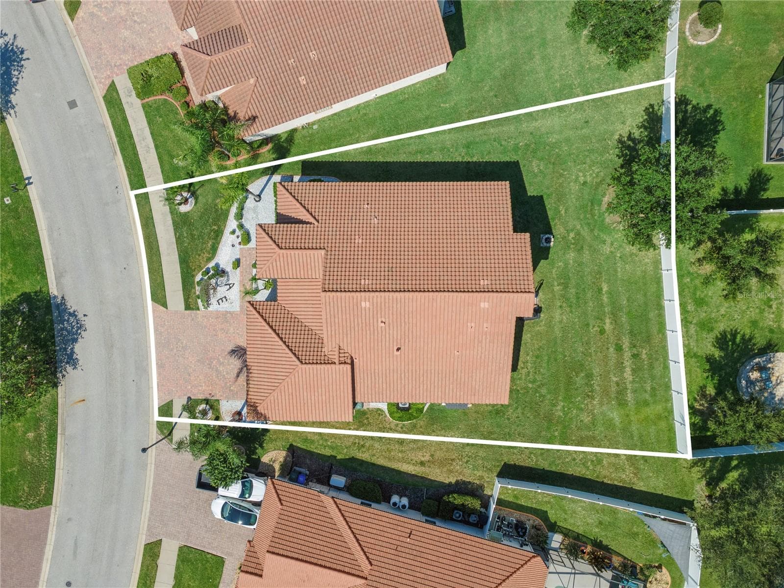 3943 Sunset Lake Dr photo 2