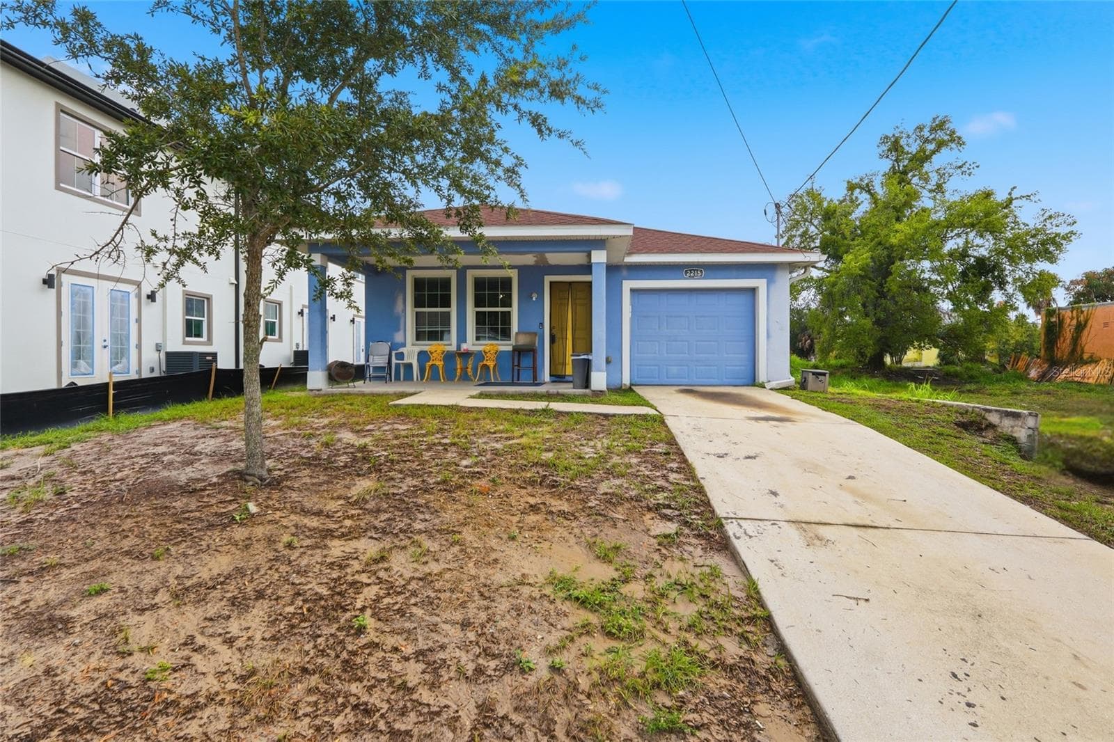 2215 E Columbus Dr photo 2