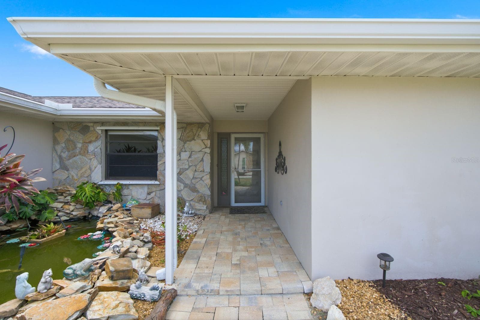 9903 San Sebastian Way photo 3