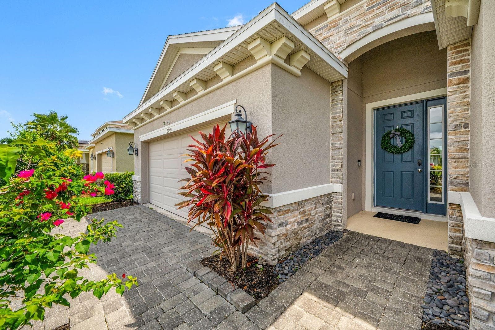 6549 Devesta Loop photo 5