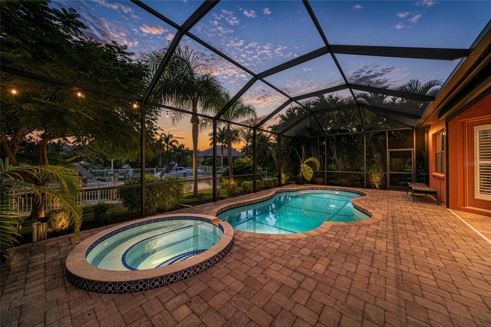 545 Mast Dr photo 3